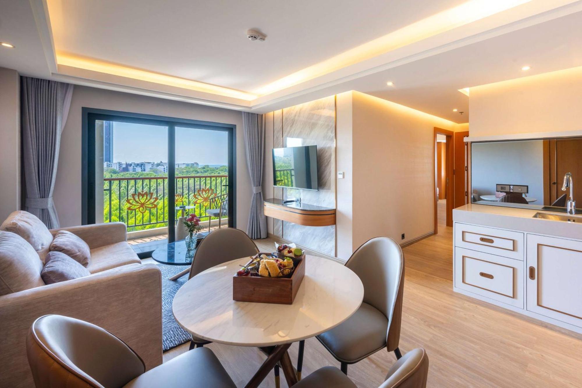 Wyndham Jomtien Pattaya Hotel Na Chom Thian Ngoại thất bức ảnh