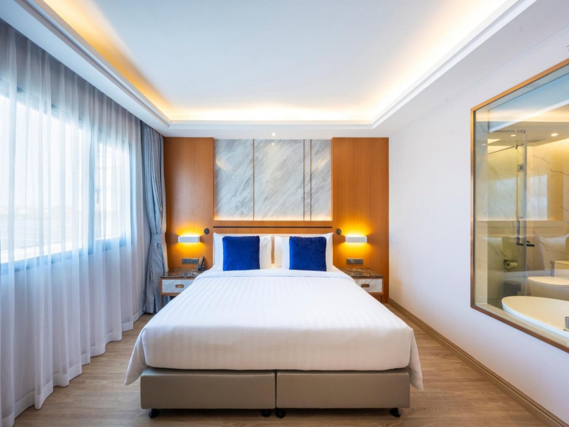 Wyndham Jomtien Pattaya Hotel Na Chom Thian Ngoại thất bức ảnh