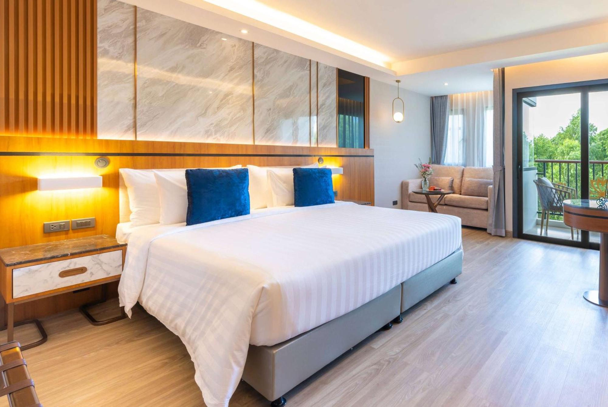 Wyndham Jomtien Pattaya Hotel Na Chom Thian Ngoại thất bức ảnh