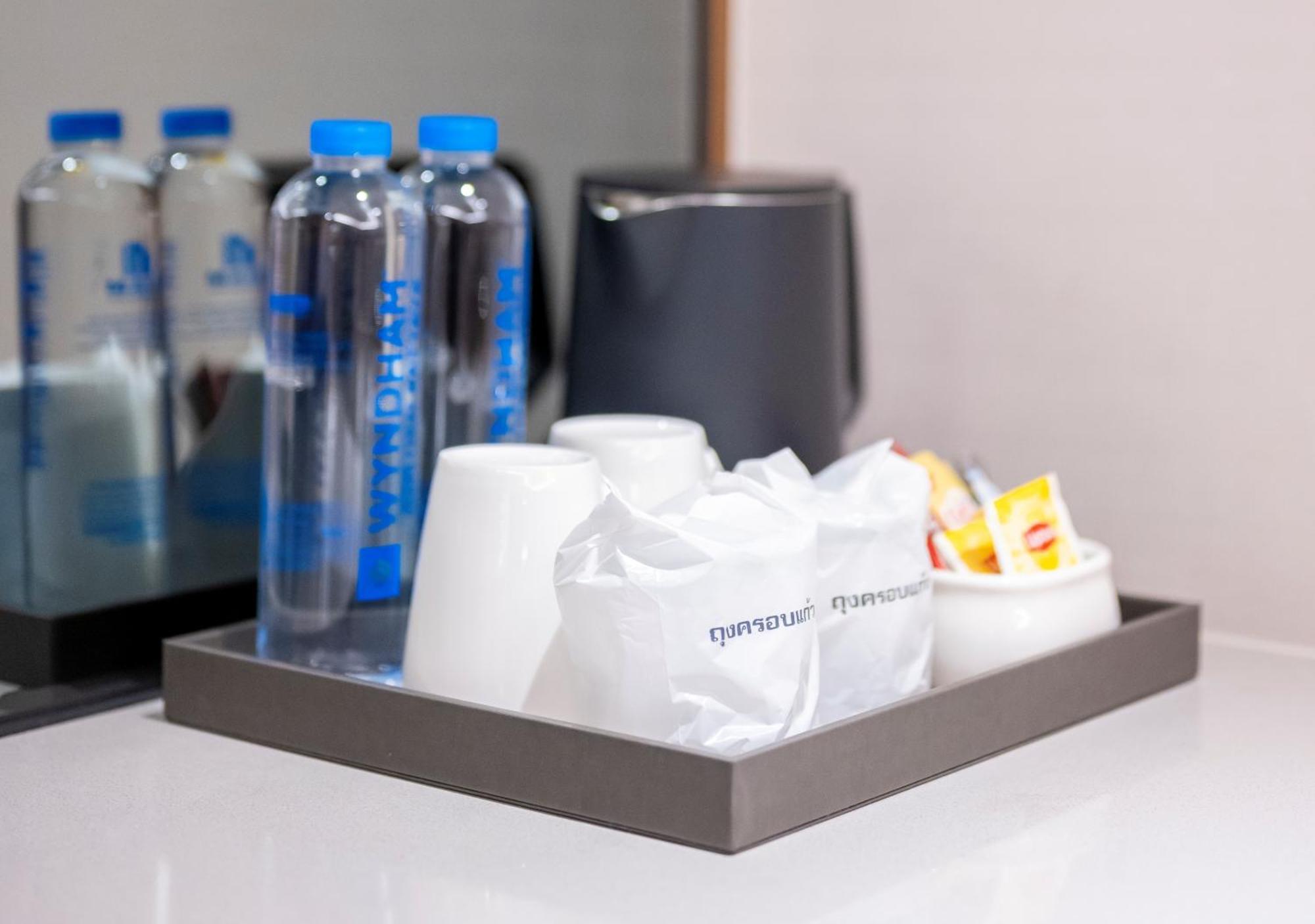 Wyndham Jomtien Pattaya Hotel Na Chom Thian Ngoại thất bức ảnh