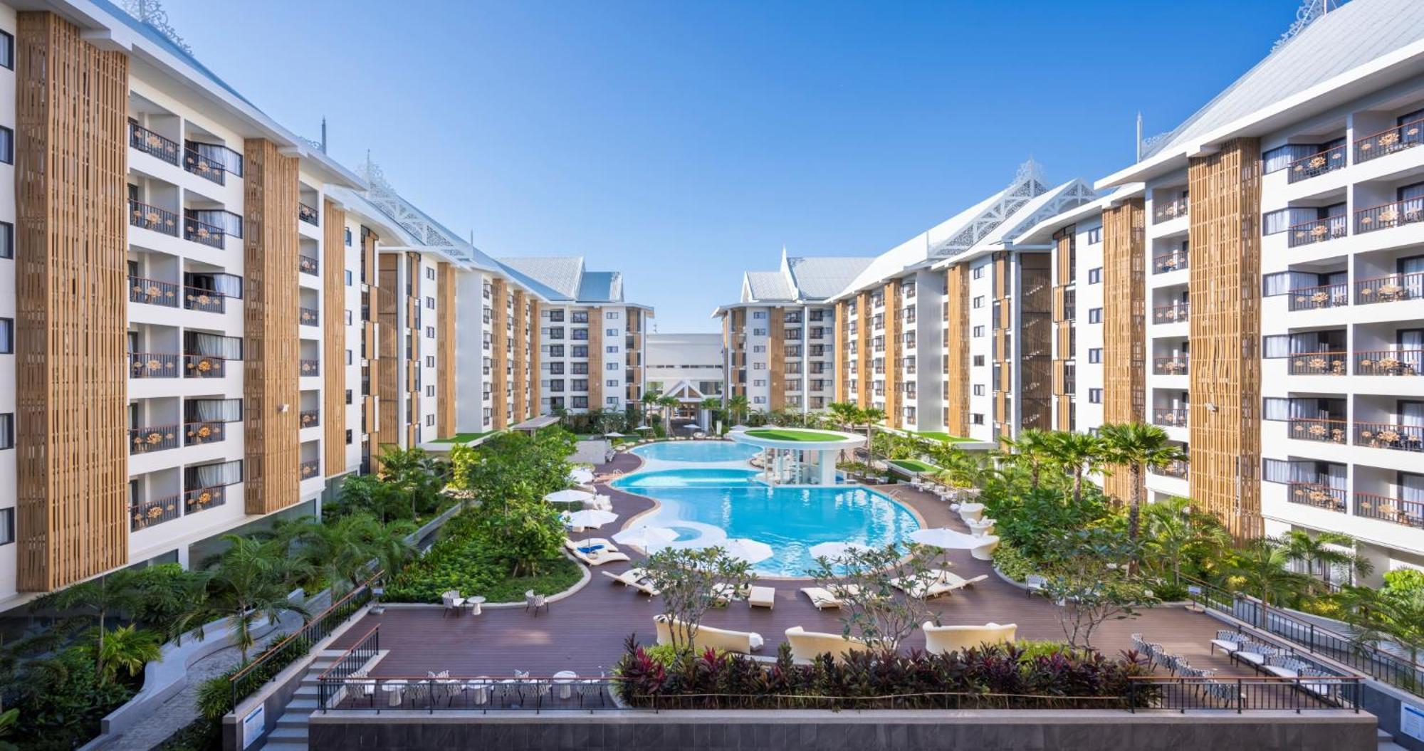 Wyndham Jomtien Pattaya Hotel Na Chom Thian Ngoại thất bức ảnh
