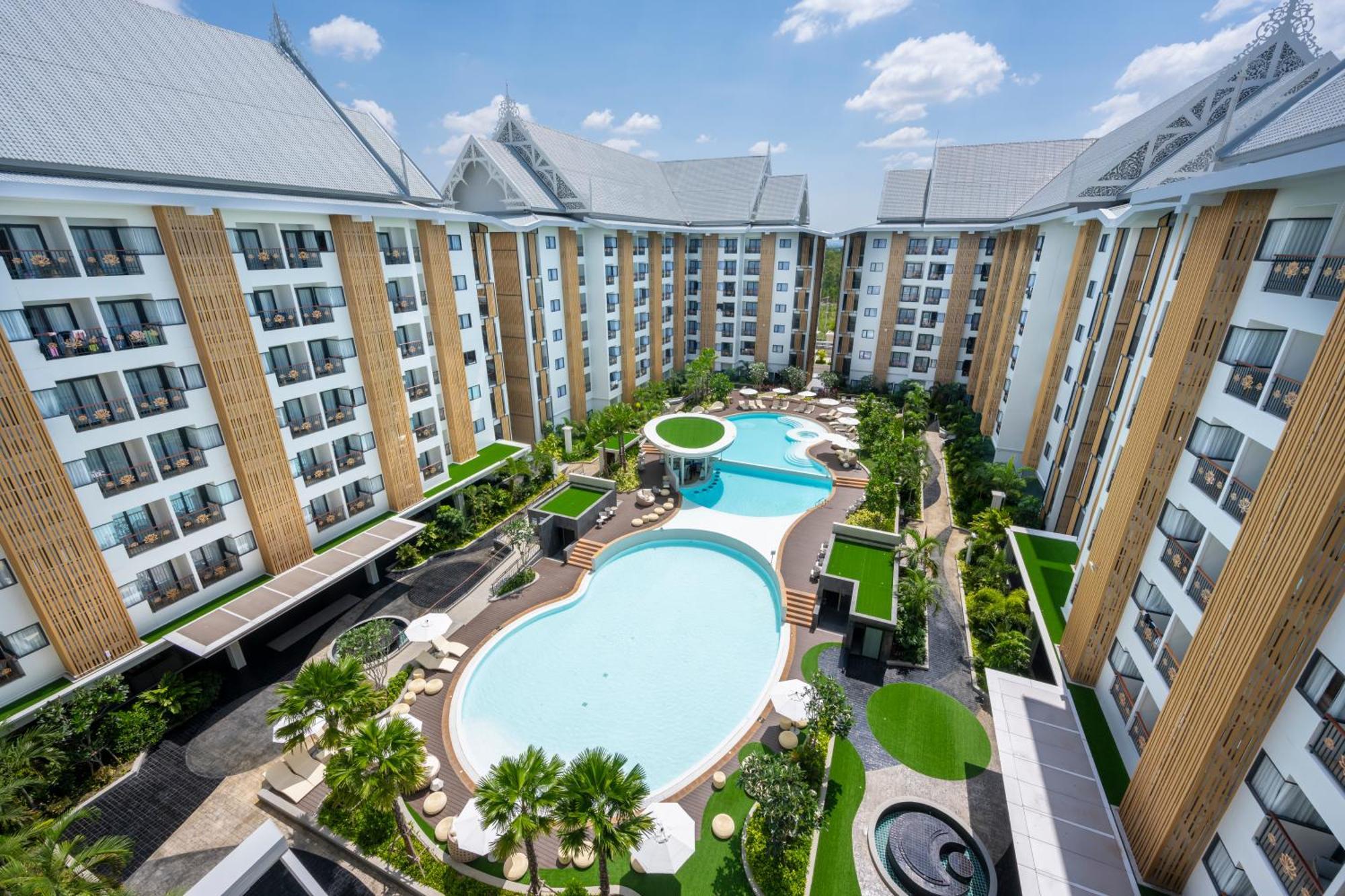 Wyndham Jomtien Pattaya Hotel Na Chom Thian Ngoại thất bức ảnh