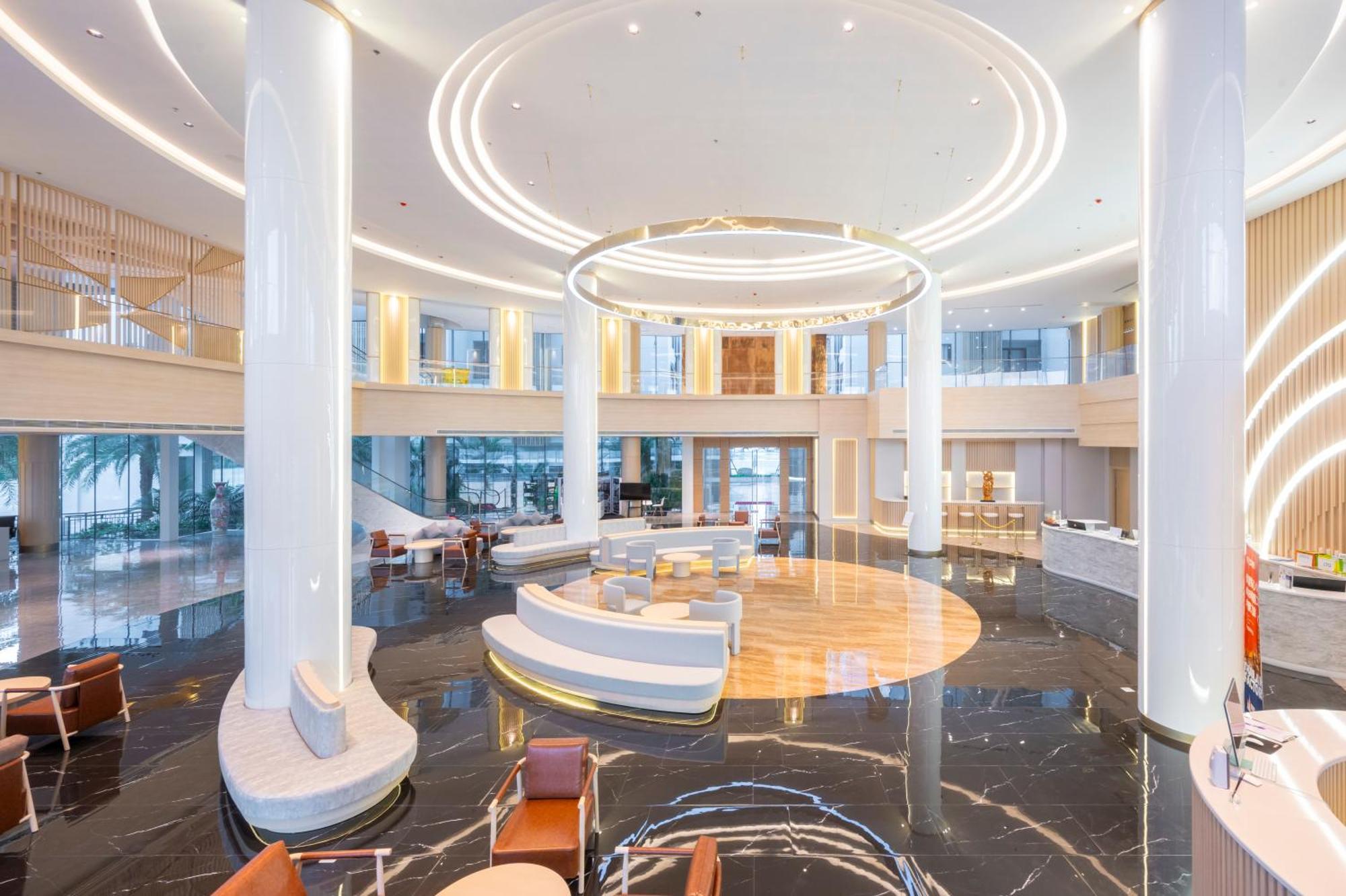 Wyndham Jomtien Pattaya Hotel Na Chom Thian Ngoại thất bức ảnh