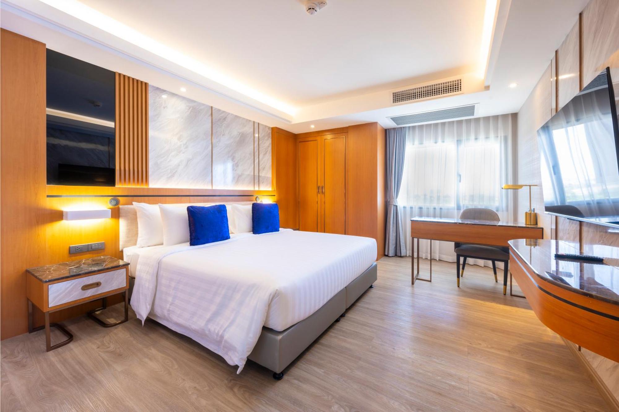 Wyndham Jomtien Pattaya Hotel Na Chom Thian Ngoại thất bức ảnh
