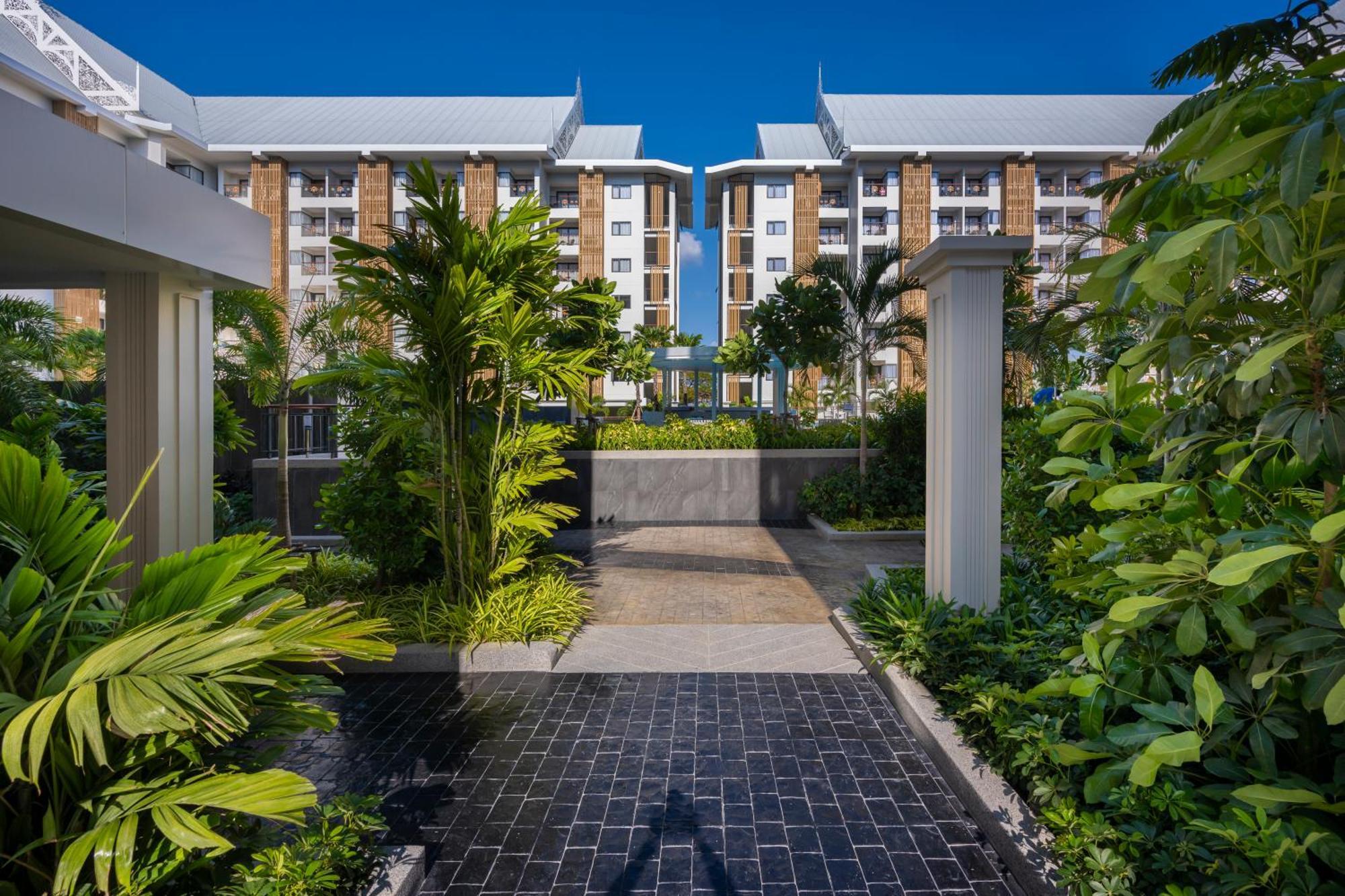 Wyndham Jomtien Pattaya Hotel Na Chom Thian Ngoại thất bức ảnh